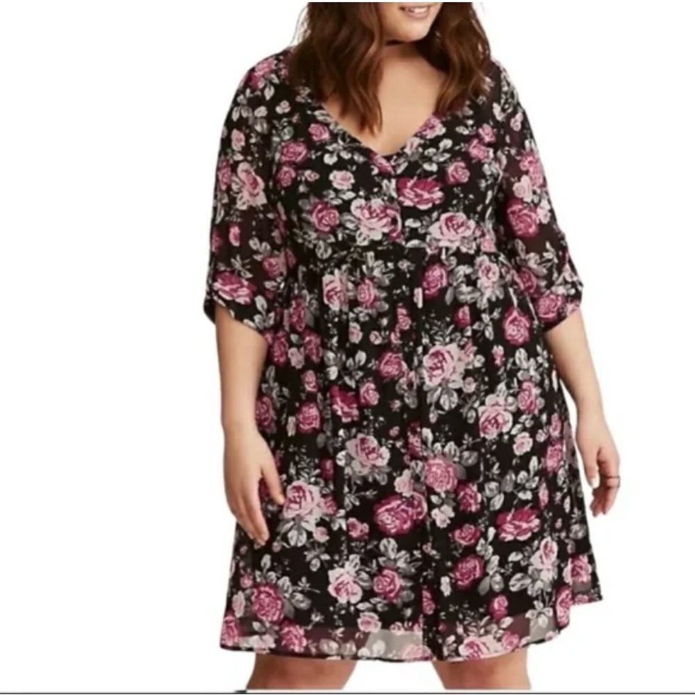 ‼️SALE‼️ TORRID Sheer Chiffon Floral V-Neck Button-Up Dress Size 2